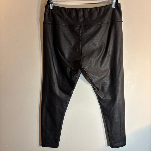 7 FOR ALL MANKIND Sz 1X Faux Leather Leggings High Rise Comfort Waist - Picture 4 of 6